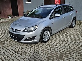 Opel Astra Universalas 2012