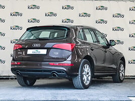 Audi Q5 2012 y Off-road / Crossover