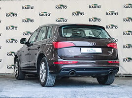 Audi Q5 2012 y Off-road / Crossover