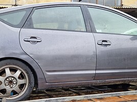 Toyota Prius II 2006 г запчясти