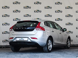 Volvo V40 2013 г Хэтчбек