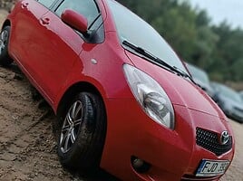 Toyota Yaris 2008 y Hatchback