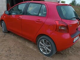 Toyota Yaris 2008 y Hatchback