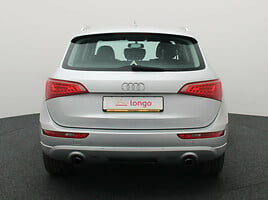 Audi Q5 2010 y Off-road / Crossover