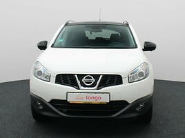 Nissan Qashqai 2014 г Внедорожник / Кроссовер