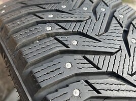 Kumho DYGLIUOTOS R17 žieminės padangos lengviesiems