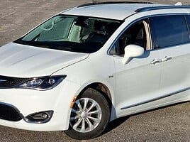 Chrysler Pacifica Vienatūris 2018