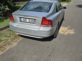 Volvo S60 I 2004 m dalys