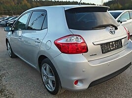 Toyota Auris 2011 y Hatchback