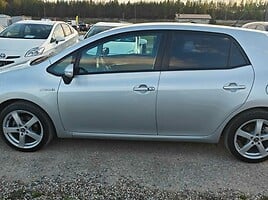 Toyota Auris 2011 y Hatchback