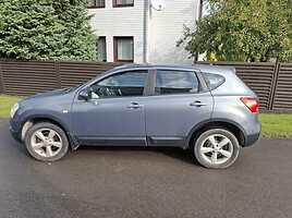 Nissan Qashqai 2008 г Внедорожник / Кроссовер