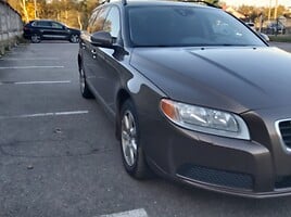 Volvo V70 III 2013 m