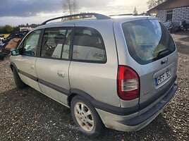 Opel Zafira 2003 m dalys