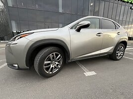 Lexus NX 300h 2014 y Off-road / Crossover