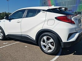 Toyota C-HR 2017 m Visureigis / Krosoveris