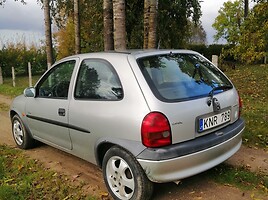 Opel Corsa 2000 г Хэтчбек