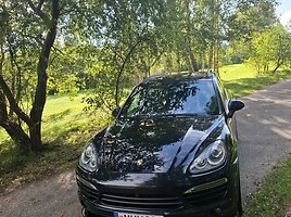 Porsche Cayenne 2011 г Внедорожник / Кроссовер