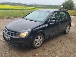 Opel Astra 2005 m dalys