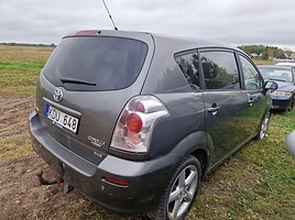 Toyota Corolla Verso 2007 г запчясти