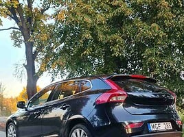 Volvo V40 2013 г Хэтчбек