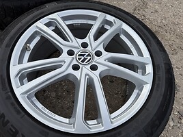 Volkswagen Siunciam, 8J ET39 light alloy R19 rims