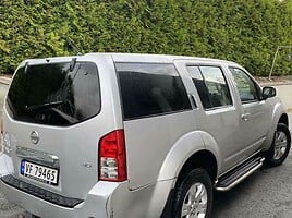 Nissan Pathfinder 814 2006 y