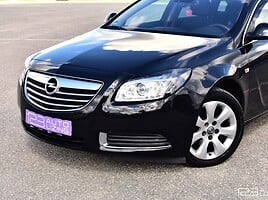 Opel Insignia 2011 г Универсал