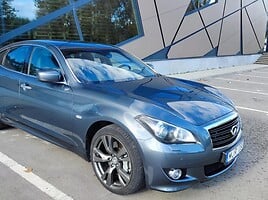 Infiniti M 2010 г Седан