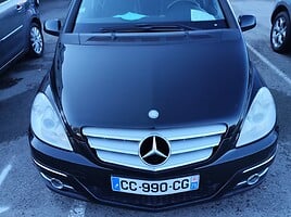 Mercedes-Benz 180 2009 y Hatchback