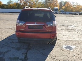 Mitsubishi Outlander 2012 y Off-road / Crossover