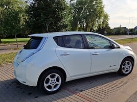 Nissan Leaf 2013 y Hatchback