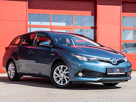 Toyota Auris II Universalas 2016