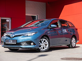 Toyota Auris 2016 y Wagon