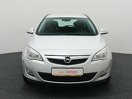 Opel Astra 2012 y Wagon