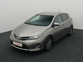 Toyota Auris Hečbekas 2015