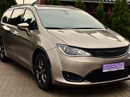 Chrysler Pacifica 2018 m Vienatūris