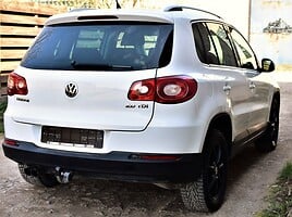 Volkswagen Tiguan 2008 г Внедорожник / Кроссовер