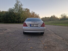 Mercedes-Benz C 220 2003 y Sedan