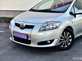 Toyota Auris 2009 y Hatchback