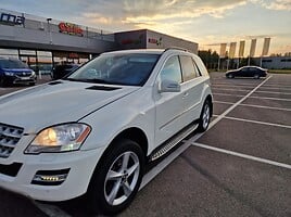 Mercedes-Benz ML 350 2010 г Внедорожник / Кроссовер