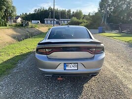 Dodge Charger SXT 2017 y