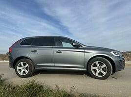 Volvo XC60 2016 y Off-road / Crossover