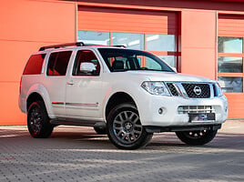 Nissan Pathfinder Visureigis / Krosoveris 2013