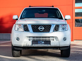 Nissan Pathfinder 2013 y Off-road / Crossover