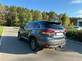 Toyota Highlander III XLE AWD 2018 y