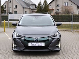 Toyota Prius 2018 y Sedan