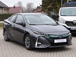 Toyota Prius 2018 y Sedan