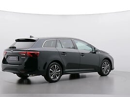 Toyota Avensis 2018 y Wagon