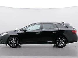 Toyota Avensis 2018 y Wagon