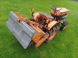 Kubota B6000 1990 y Tractor